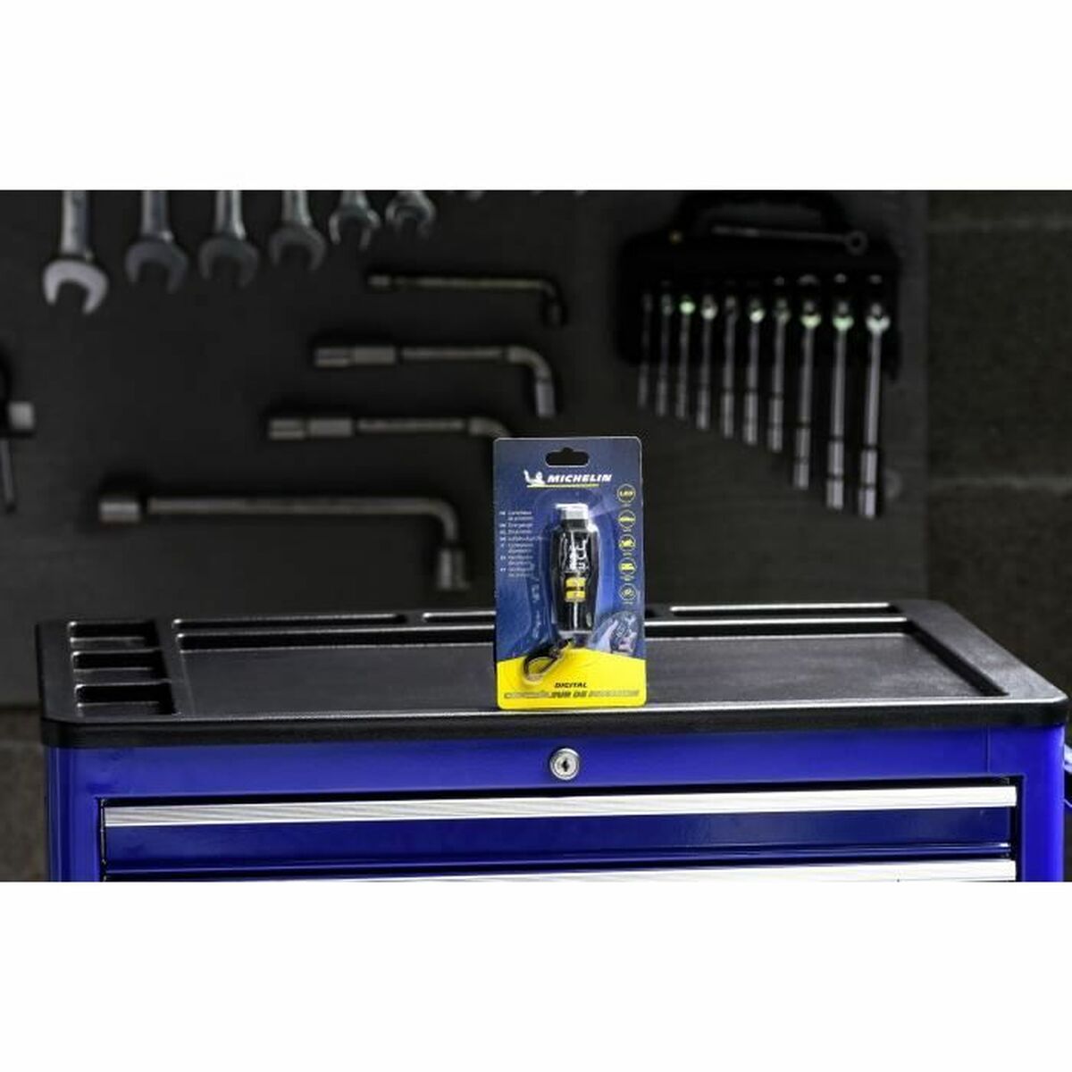 V6HBBF465B580F6B9B0B7F0CA60A2768C96R4610240P4